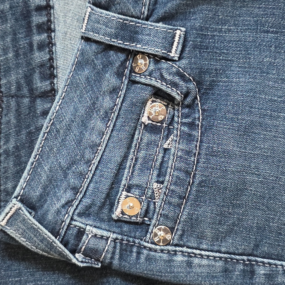 True Religion Straight Boot Cut Blue Jeans - Picture 10 of 11